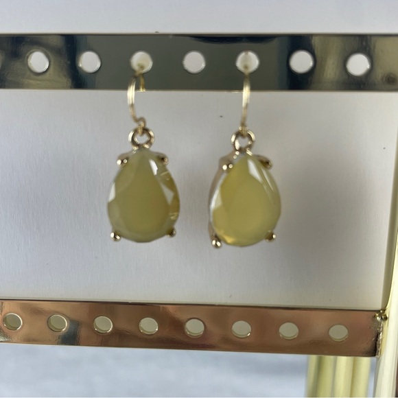 Elegant Stone and Gold Drop Earrings - Picture 6 of 10